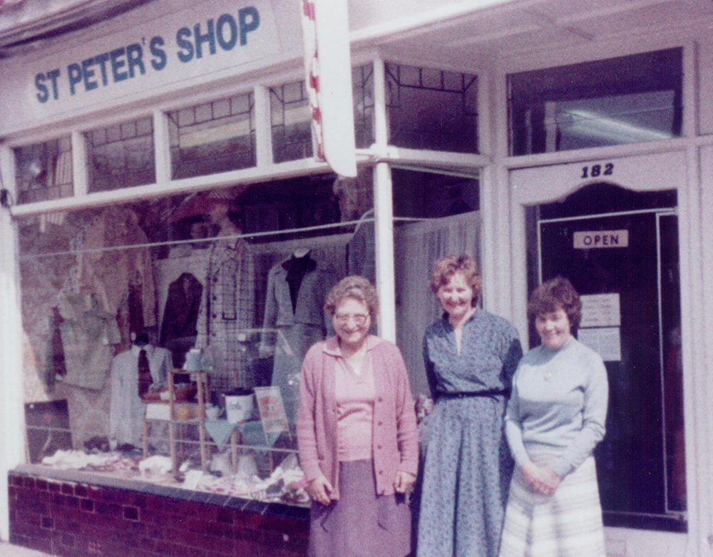 St Peter's Hospice shop in Knowle