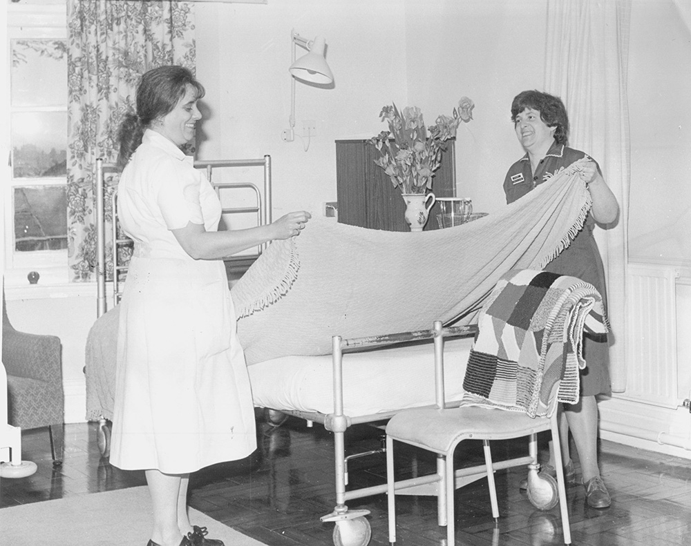 Hospice nurses in the 1980s