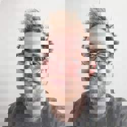 Tom Elliot Garrett